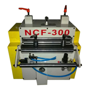 NC Control Metal Strip Feeder Machine สำหรับการให้อาหารคอยล์ไปยังเครื่องกด